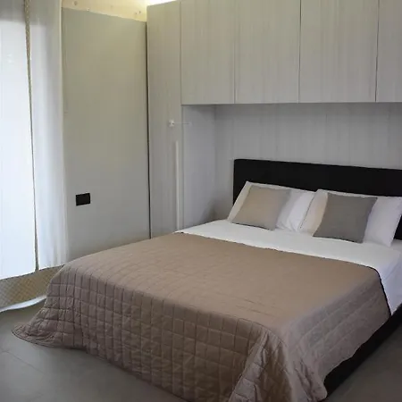 Vakantiehuis Black & White Cairate