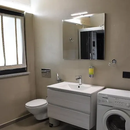 Black & White Vakantiehuis Cairate