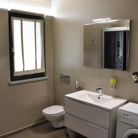 Apartment Black & White By My Place Malpensa Cairate